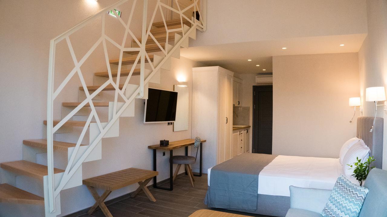 Costa Domus Blue Luxury Apartments ニキティ エクステリア 写真